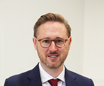 Tom Mowl 350 x 290.jpg